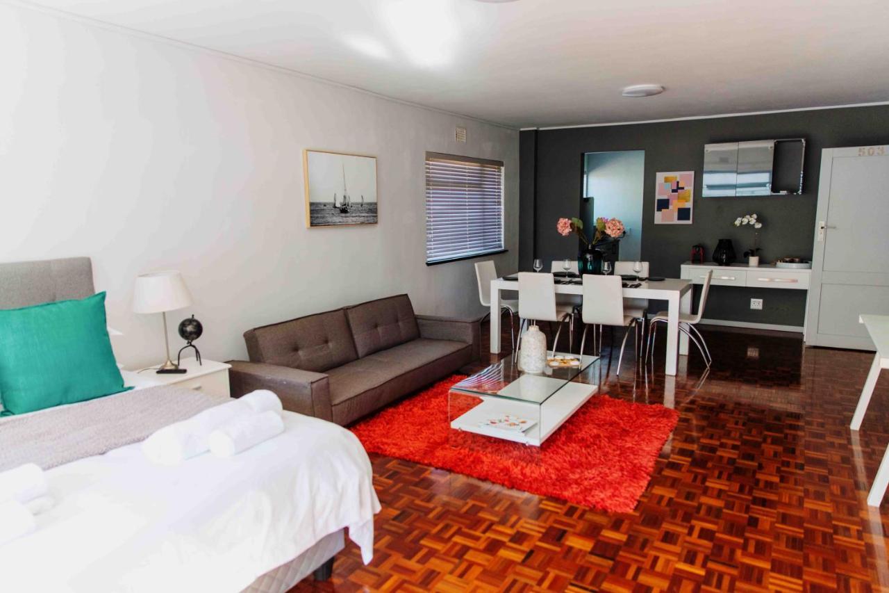 Camborne Holiday Apartments Cape Town Exterior photo