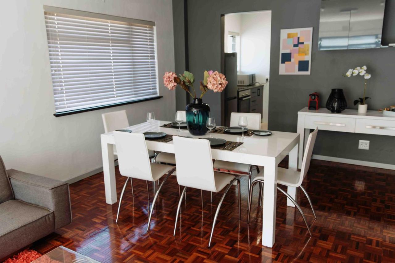 Camborne Holiday Apartments Cape Town Exterior photo